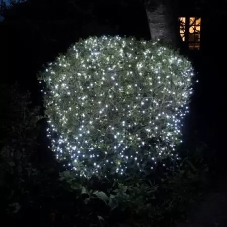 100 White Fit & Forget Battery Christmas String Lights