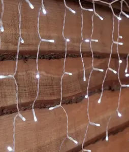 400 Fit & Forget B/O Warm White Multifunction Icicle Lights