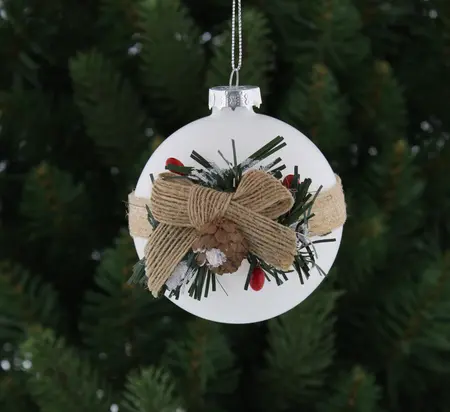 8cm White Ball with Foliage Decoration