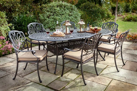 Amalfi 6 Seat Oval Dining Set with Parasol & Base - image 4