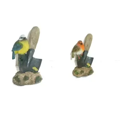 Robin on Trowel F Box/8
