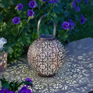 Boulette Solar Lantern