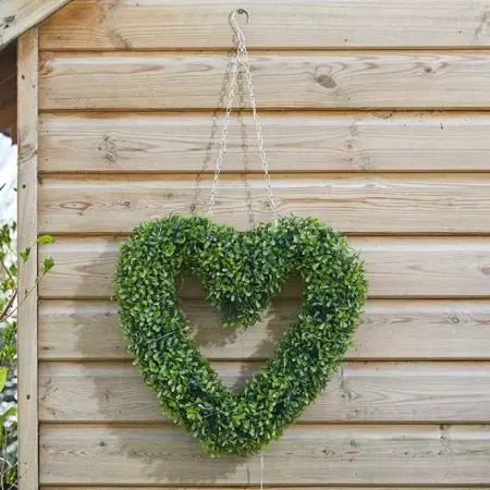 Boxwood Heart Garland 40cm - image 1