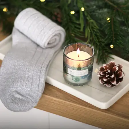 Candle & Socks Gift Set - image 2