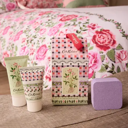 Cath Kidson Roots & Raindrops The Flower House - image 2