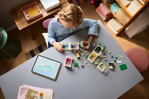 Disney Princess - Mini Belle & Tiana with Castle - image 8