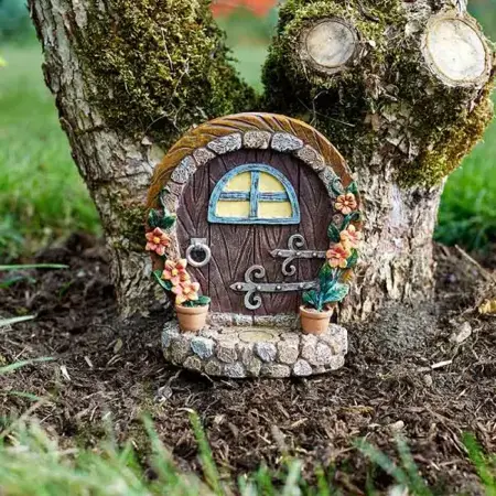 Fairy & Elf Doors (Mixed display) - image 3