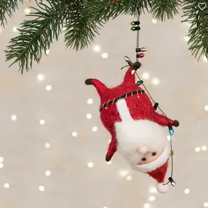 FELT Santa Hanging From Lights - image 2