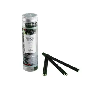 Frosted Holly Hanging Scent Sticks – Pack of 6