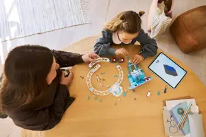 Disney Princess - Elsa's Ice Castle & Snow Ride Adventure - image 7