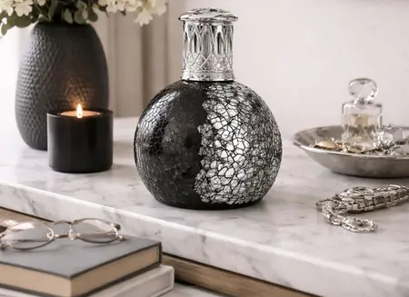 Little Devil Small Fragrance Lamp - image 3