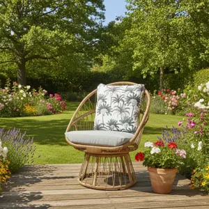 Maia Wicker Outdoor Swivel chair