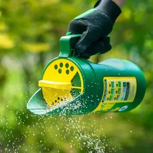 Miracle-Gro Compact Spreader - image 5