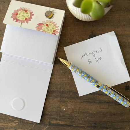 Mm12 Bee & Flower Mini Magnetic Notepad - image 2