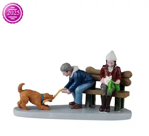 PLAYFUL PUPS