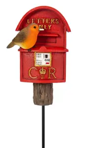 Robin on Postbox Plant Pal