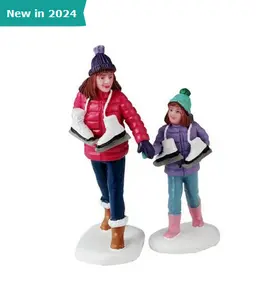 SKATING SISTERS,  SET OF 2