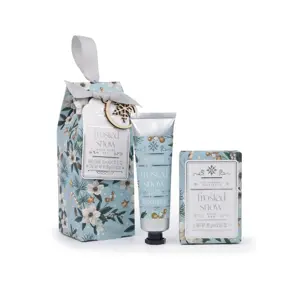 Traditional Blooms Hand Care Set Frosted Snow - image 1
