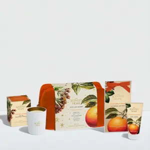 Gift Of Scent: Votive, Hand Cream, Sachet - Winter Spice
