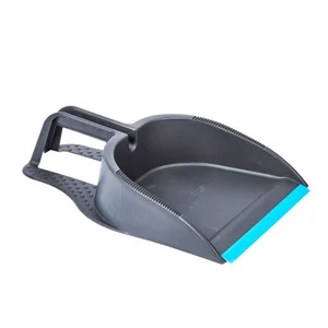 Yard Step-On Dustpan